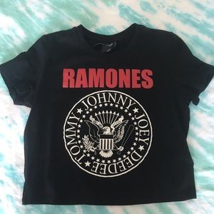 Ramones Cropped Graphic Tee